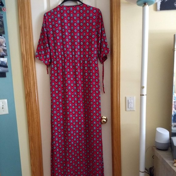 Tristan red geometric print maxi dress NWOT - Picture 2 of 13